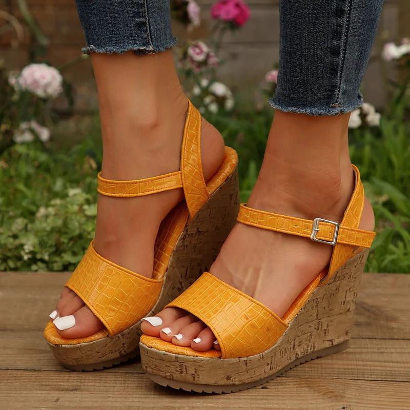 Sandália Plataforma Feminino StarStrap Amarelo 33